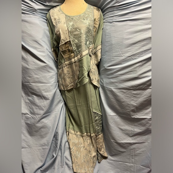 Spencer Alexis Dresses & Skirts - Elegant Sage Green and Cream Patchwork Shirt And Skirt Set